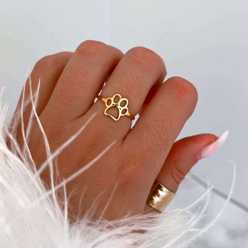 pierścionek ze stali szlachetnej psia łapka kolor złoty