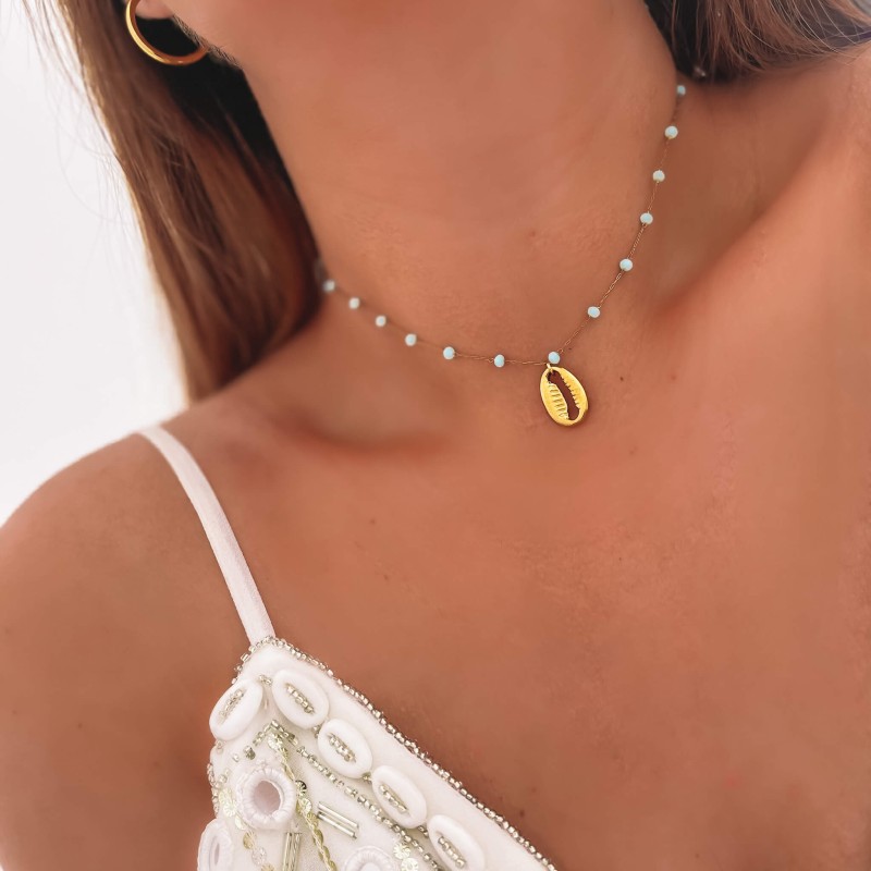 Naszyjnik z muszelką  ze stali błękitne koraliki