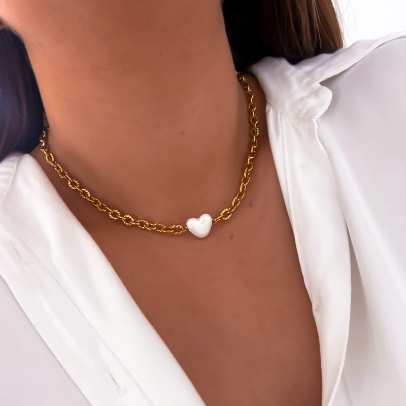 Naszyjnik  z sercem z ceramiki kolor biały łańcuch stal chirurgiczna