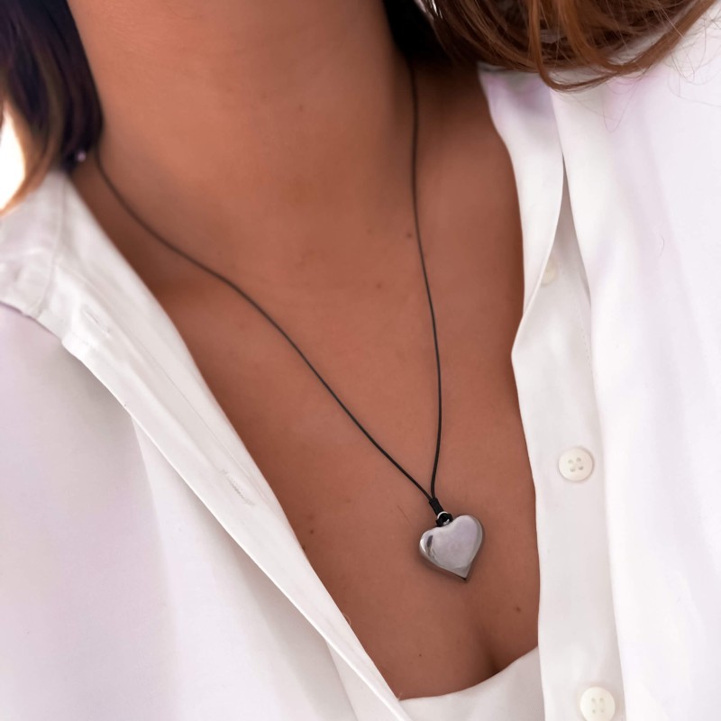 Naszyjnik ze stali chirurgicznej serce kolor srebrny rzemyk czarny