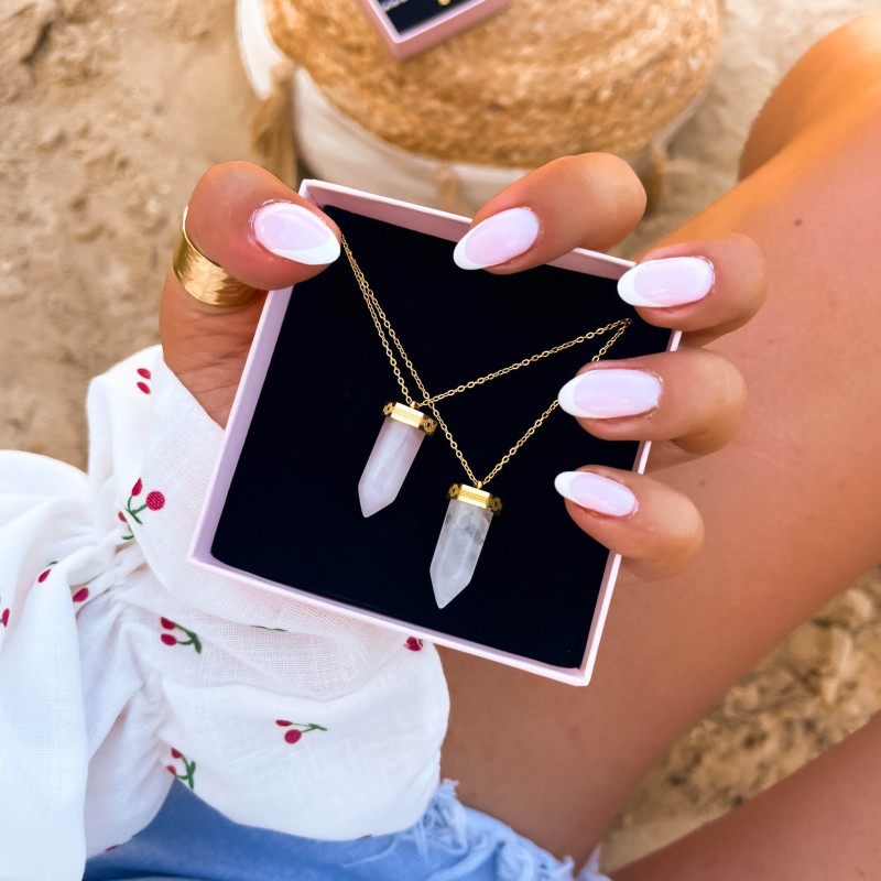 Naszyjnik z kryształem górskim w oprawie ze  stali chirurgicznej kolor złoty