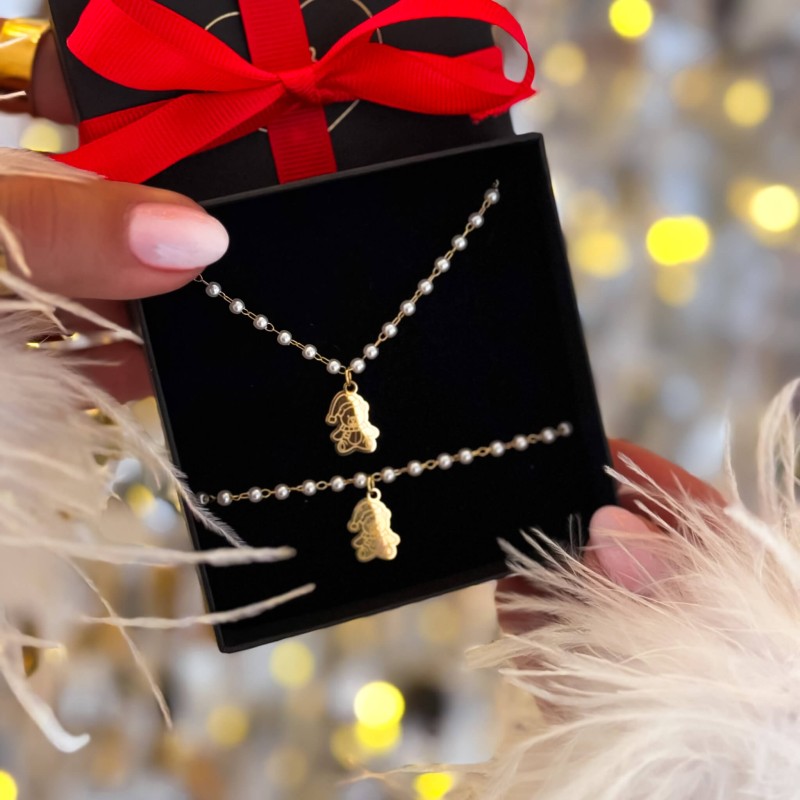 Bransoletka z Misiem i Perłowymi Koralikami – Słodka Biżuteria z Zawieszką Misia