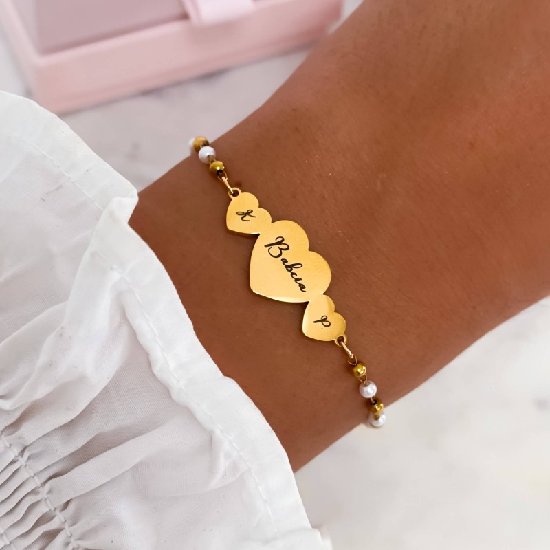 Bransoletka dla babci z grawerem i inicjałami od  wnuków z sercami